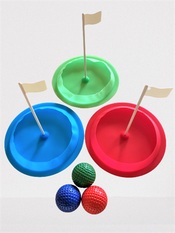 Minigolfhål med flagga och bollar